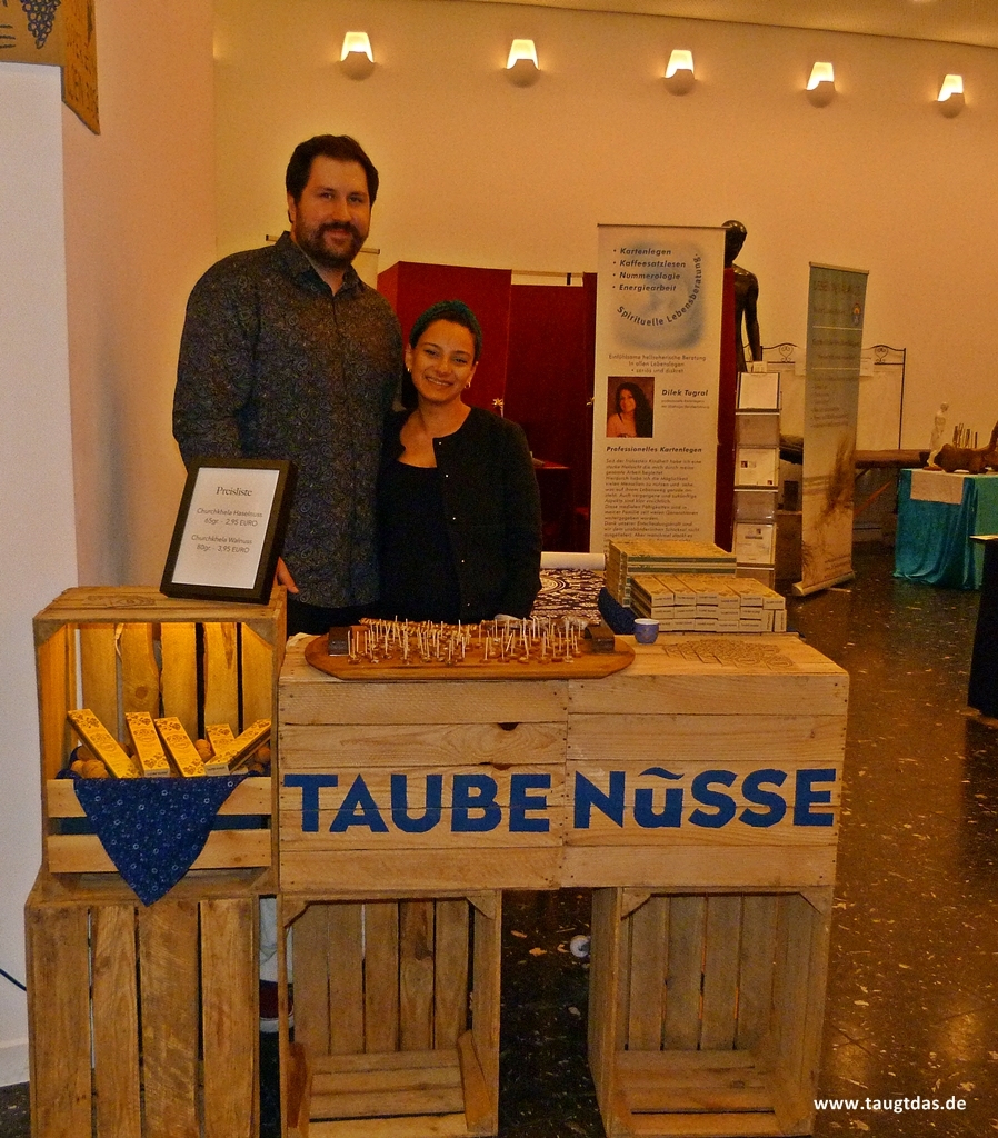 Churchkhelas von Taube Nüsse